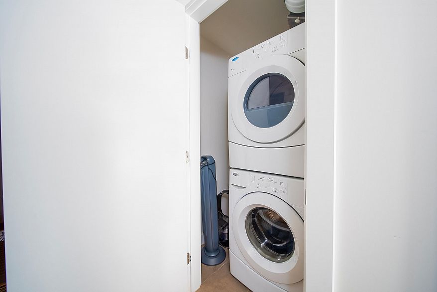 2108 1372 Seymour Street