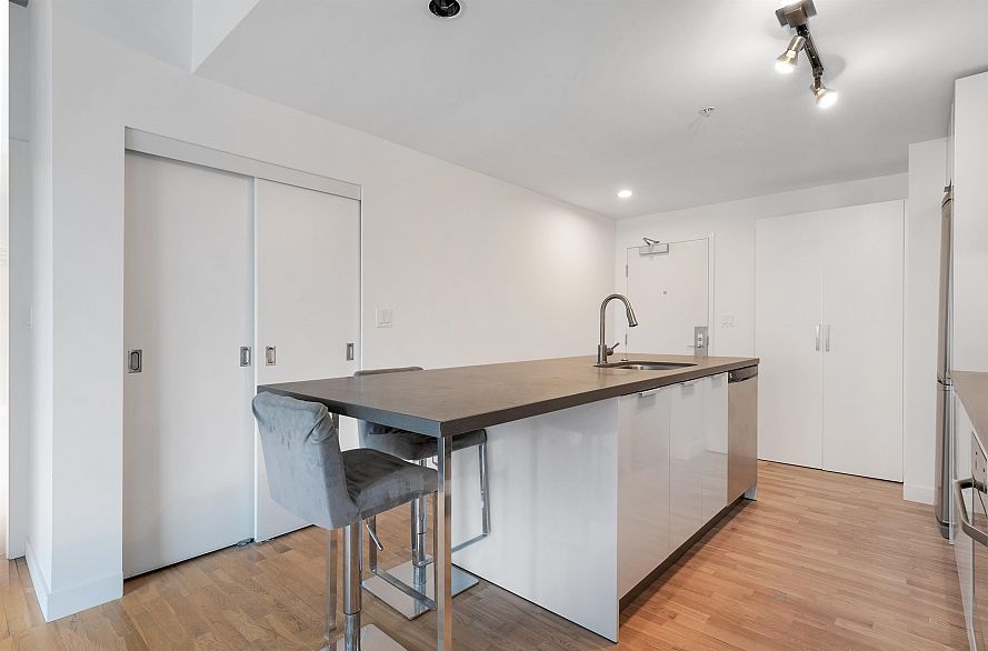 PH7 108 W Cordova Street