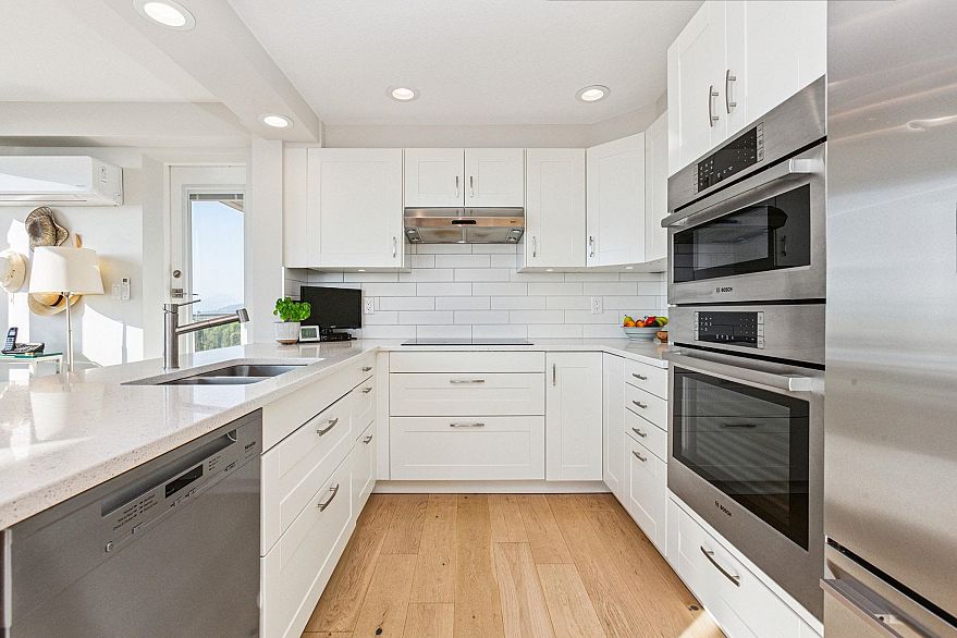 1901 5775 Hampton Place