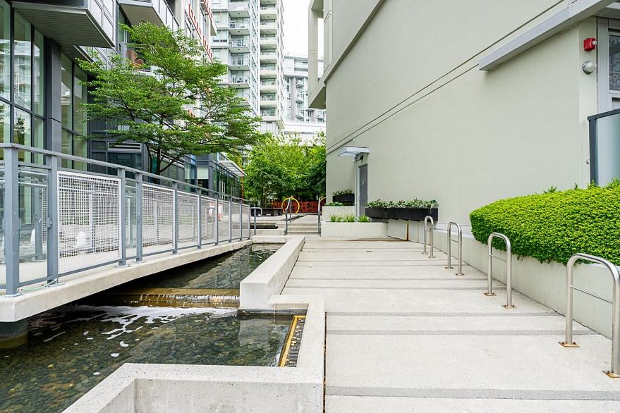 905 161 E 1st Avenue