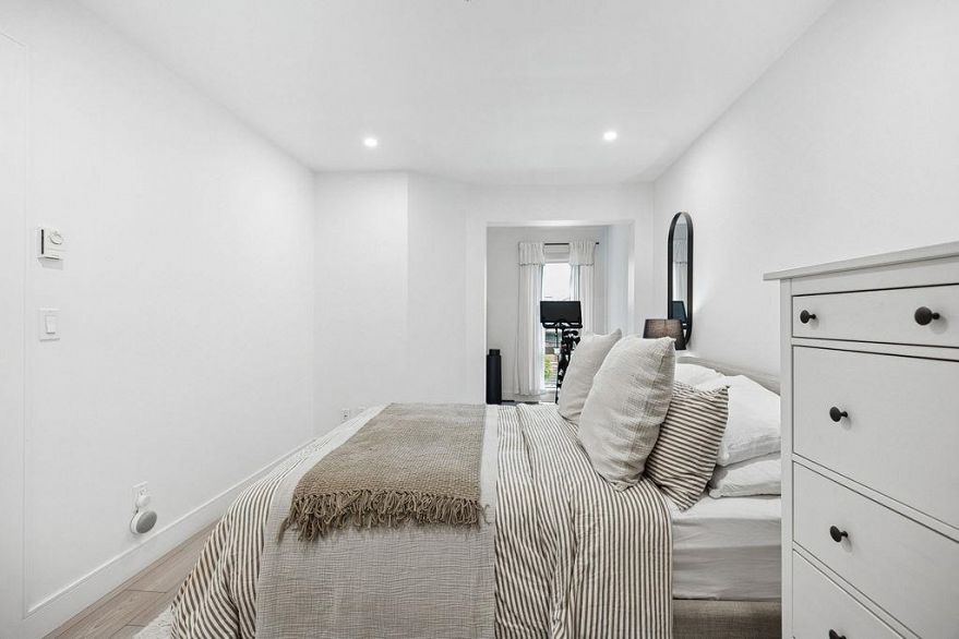 232 4550 Fraser Street