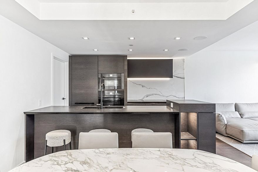 2103 620 Cardero Street