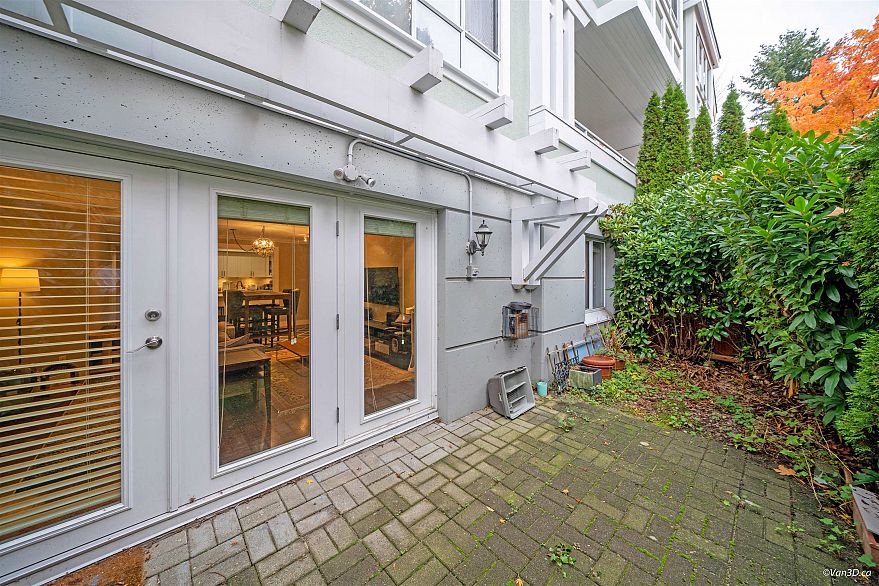 103 3189 Camosun Street