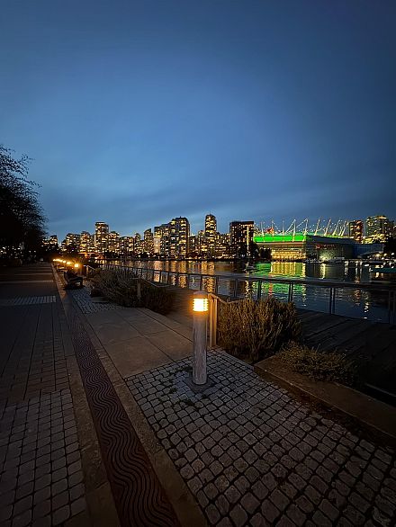 207 1618 Quebec Street