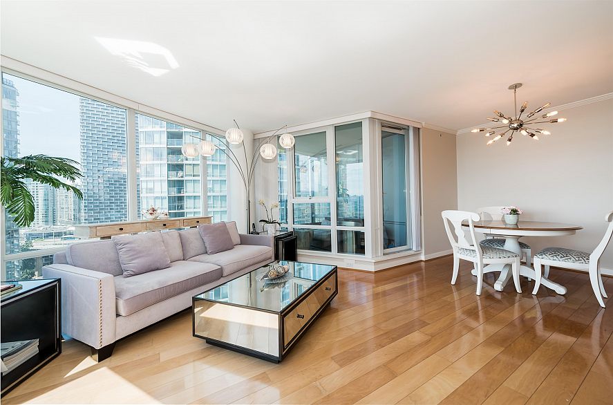 1438 RICHARDS STREET, Vancouver BC V6Z 3B8