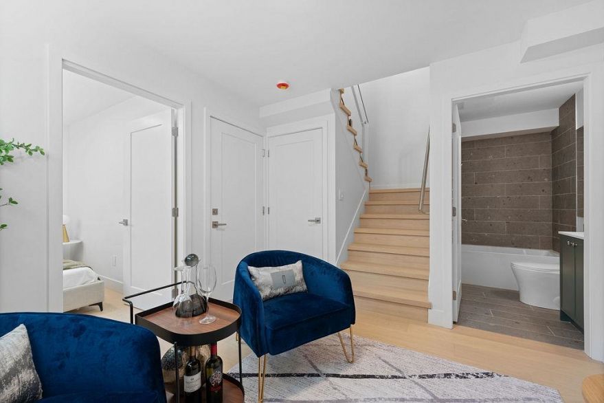 2 8508 East Boulevard