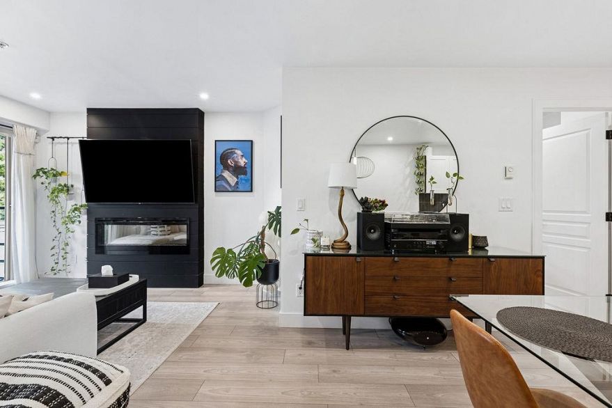 232 4550 Fraser Street