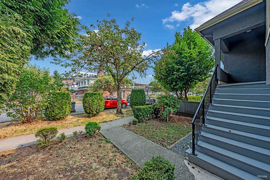 3403 Carolina Street