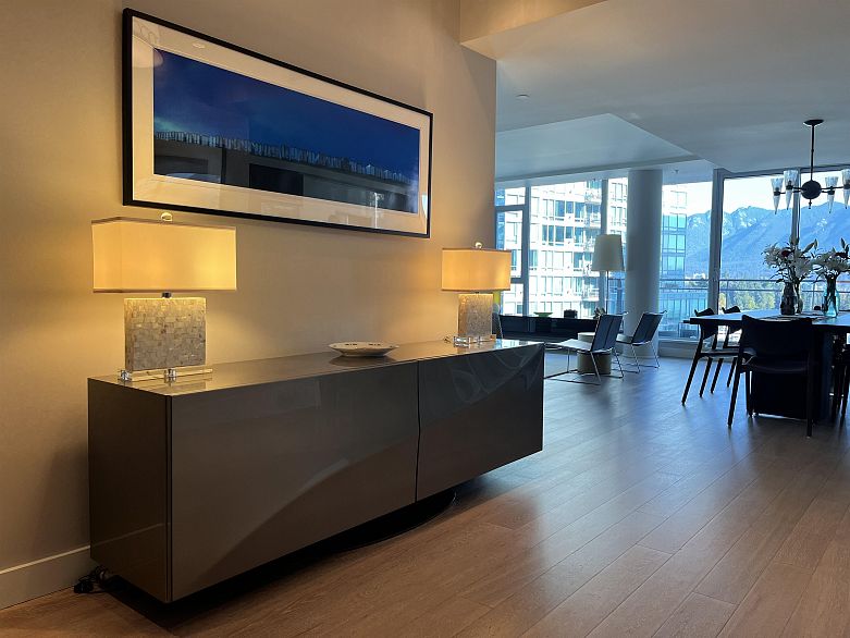 901 1409 W Pender Street