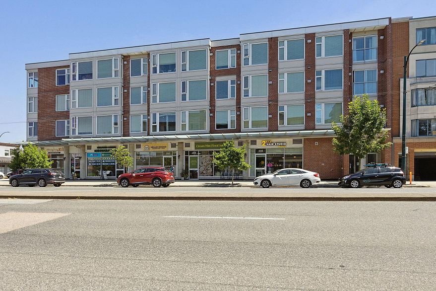 212 1838 Renfrew Street