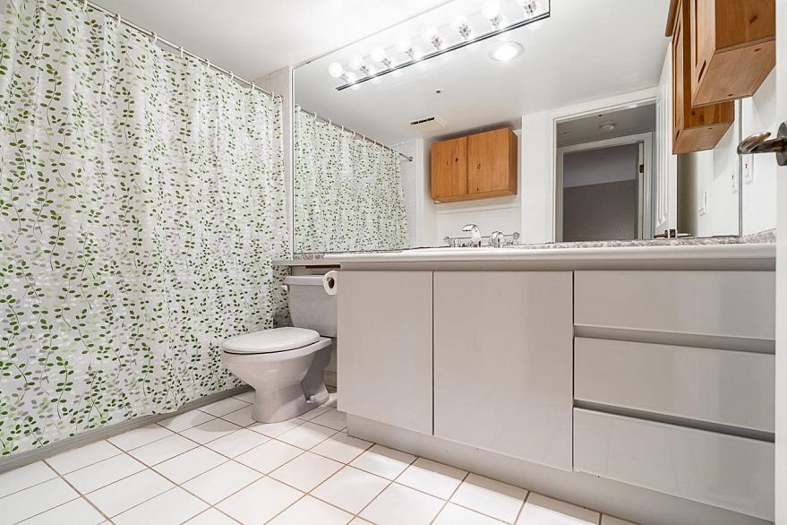 102 3188 Camosun Street