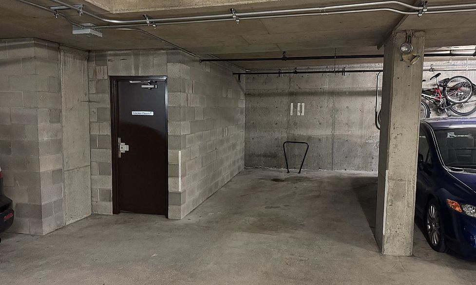 403 1010 Chilco Street