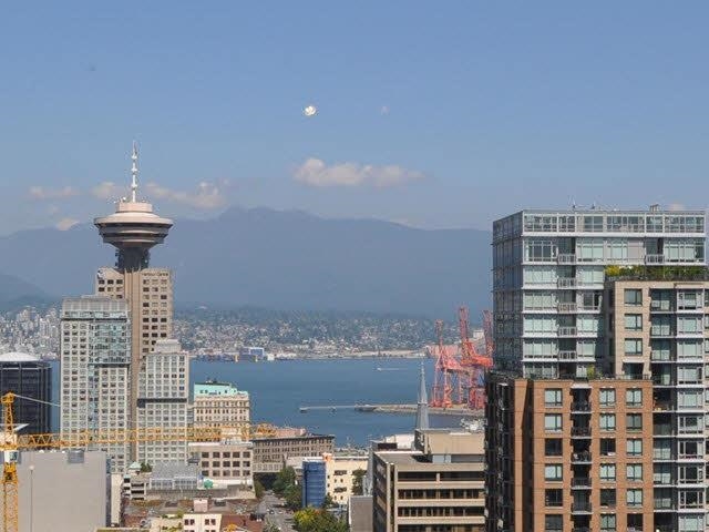 2802 535 Smithe Street