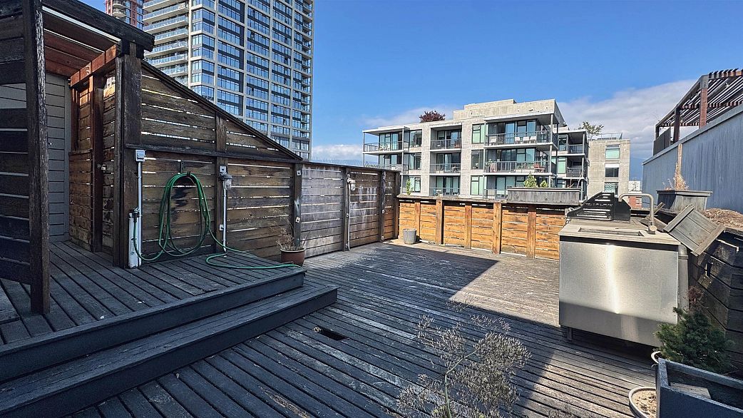 605 53 W Hastings Street