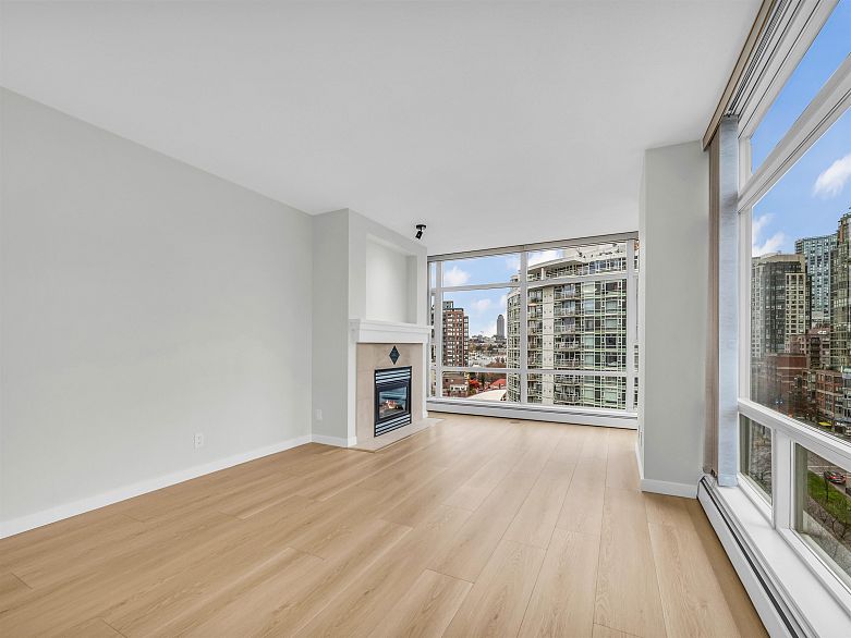 1101 198 Aquarius Mews