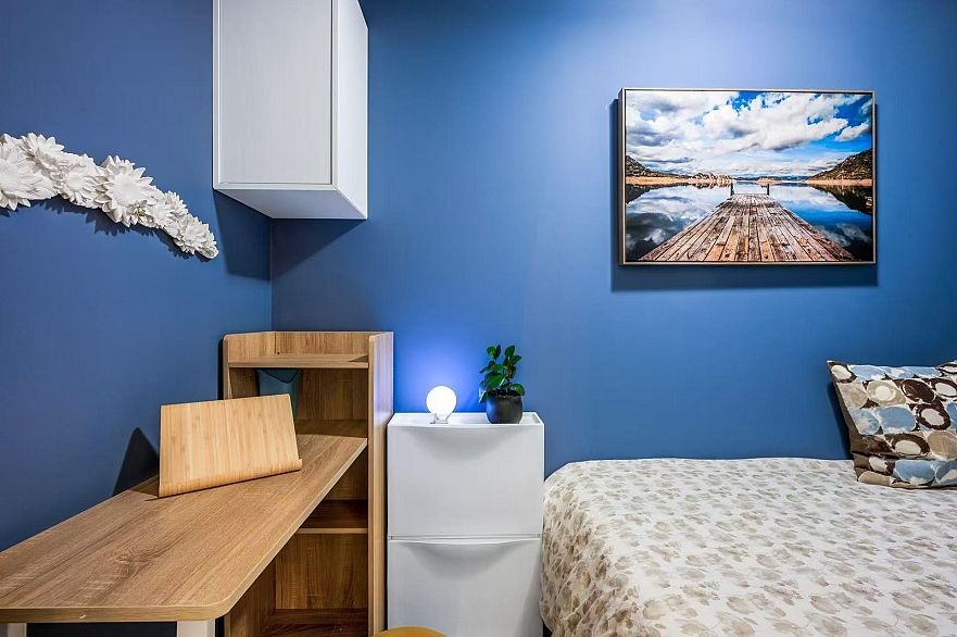 411 3581 E Kent North Avenue