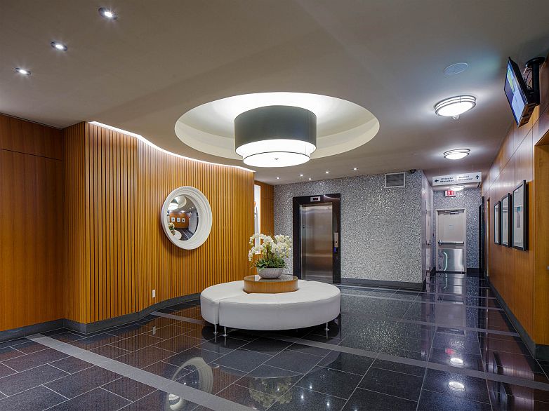 605 628 Kinghorne Mews