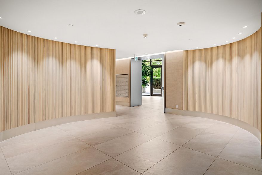 2606 1067 Marinaside Crescent