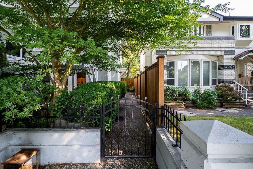 102 3188 Camosun Street