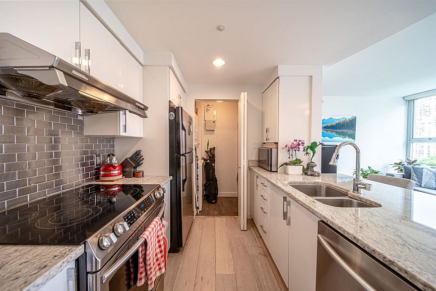 1603 1008 Cambie Street