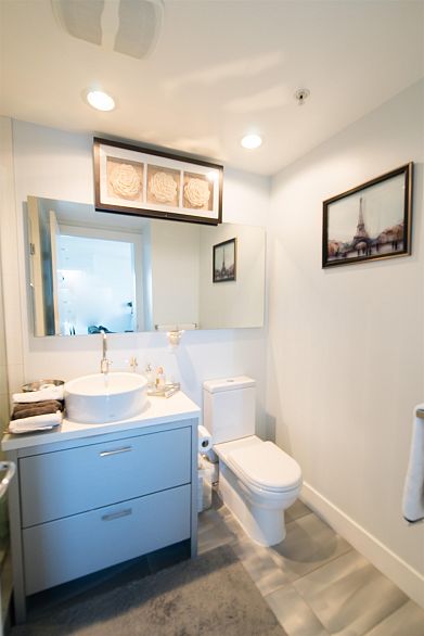 2802 535 Smithe Street