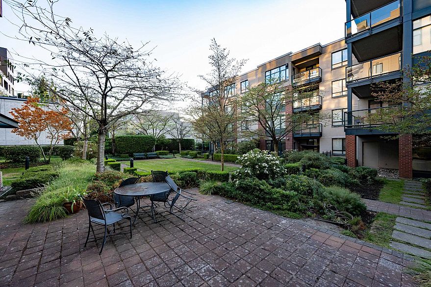 603 538 W 45th Avenue