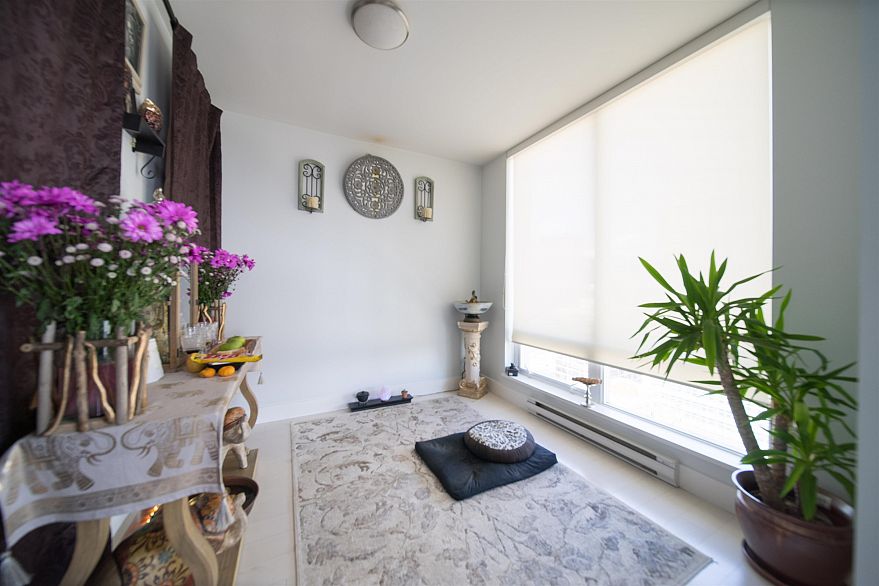 2802 535 Smithe Street