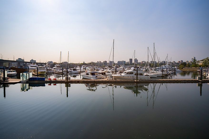 2606 1067 Marinaside Crescent