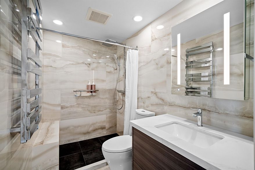 2606 1067 Marinaside Crescent