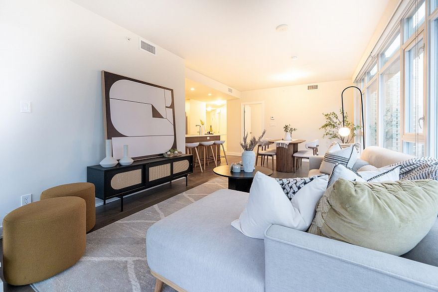 1707 1372 Seymour Street