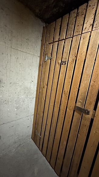 403 1010 Chilco Street