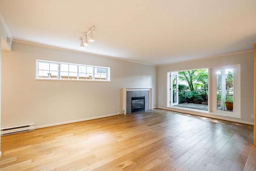 102 3188 Camosun Street