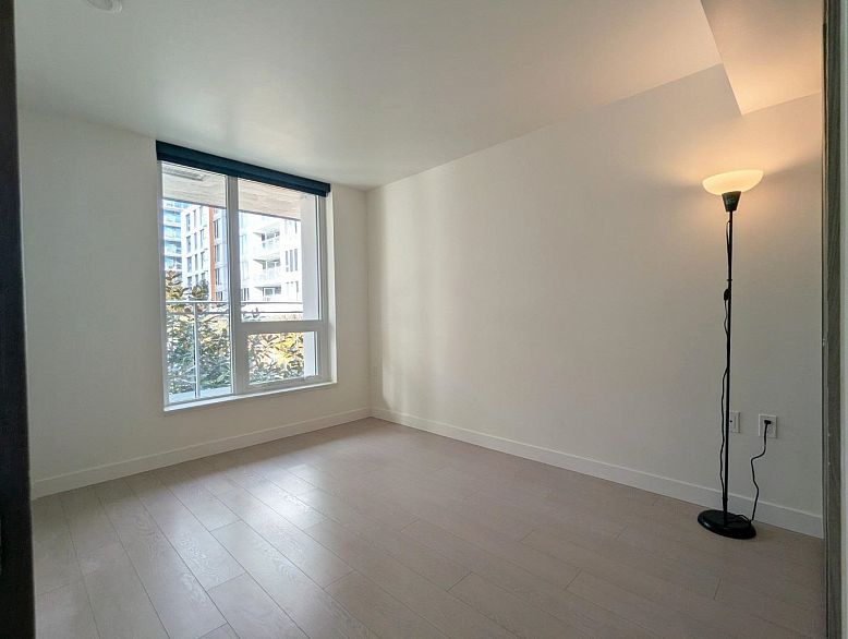 301 433 SW Marine Drive