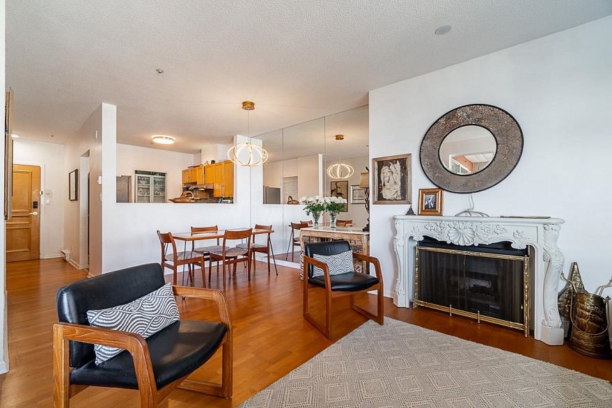 310 1820 E Kent Avenue South Avenue