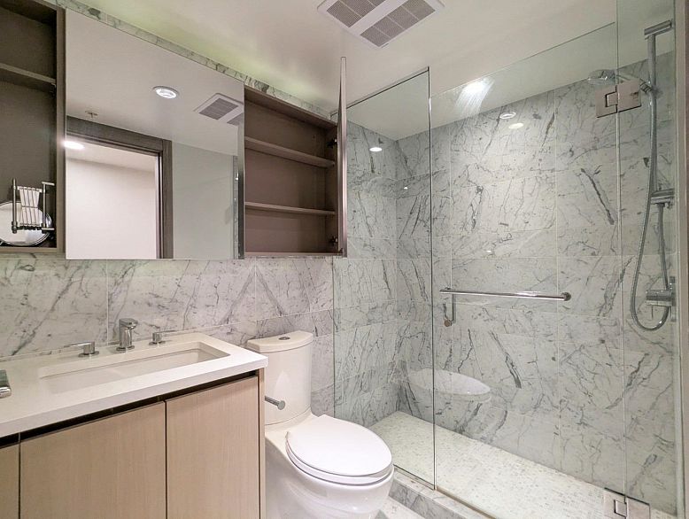 301 433 SW Marine Drive