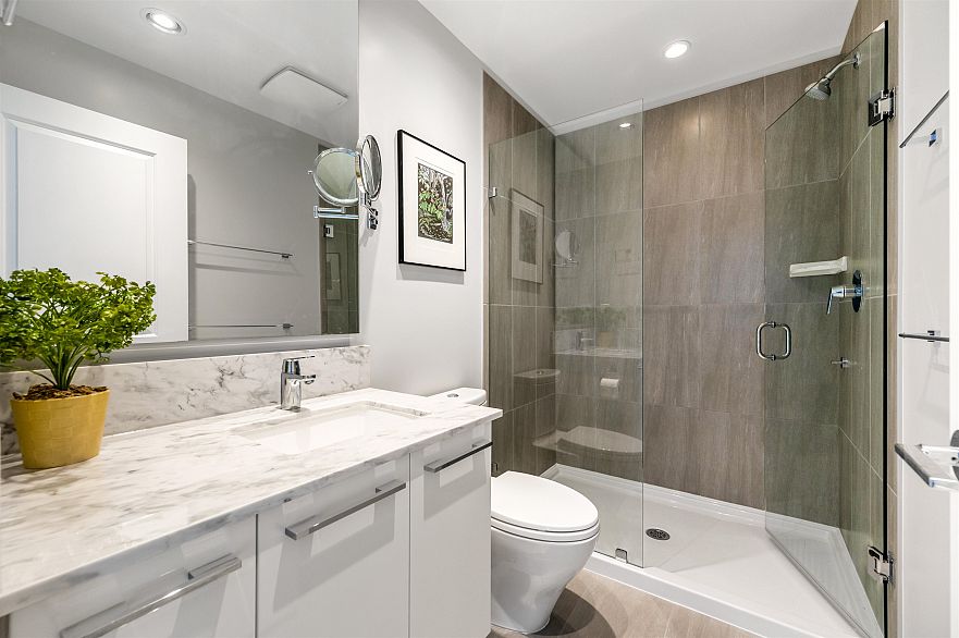 2209 5628 Birney Avenue