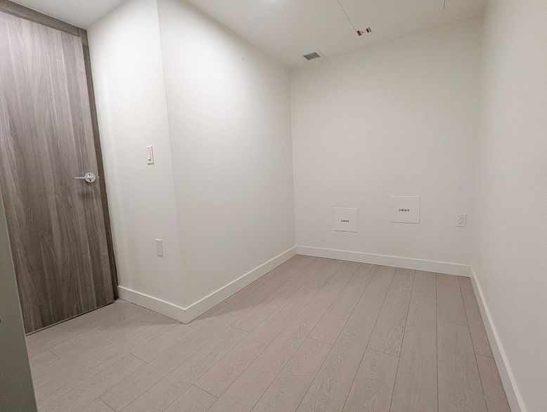 301 433 SW Marine Drive