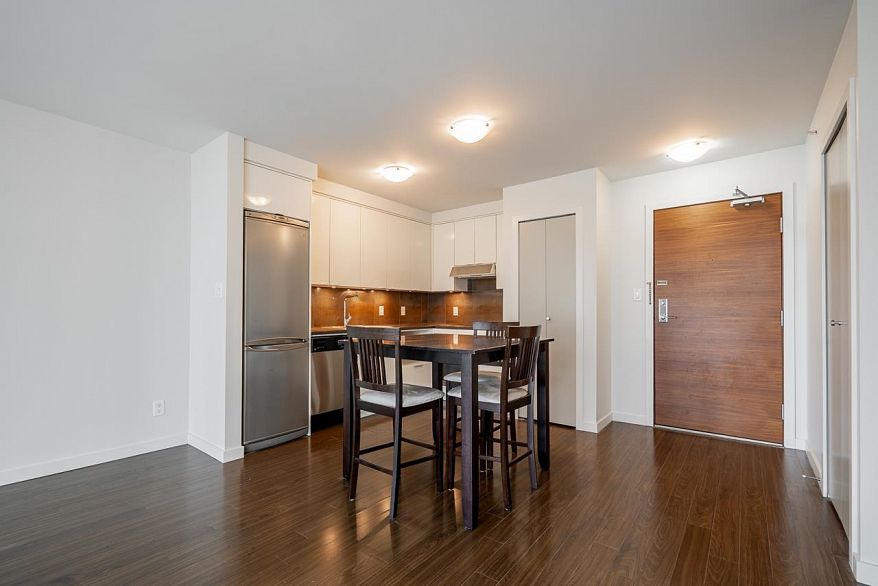 816 161 W Georgia Street