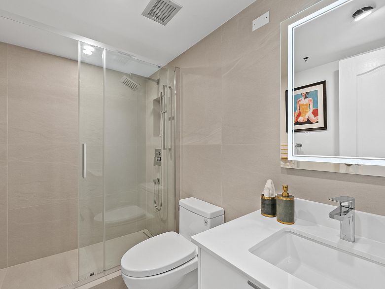 602 1177 Pacific Boulevard