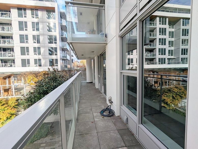 301 433 SW Marine Drive