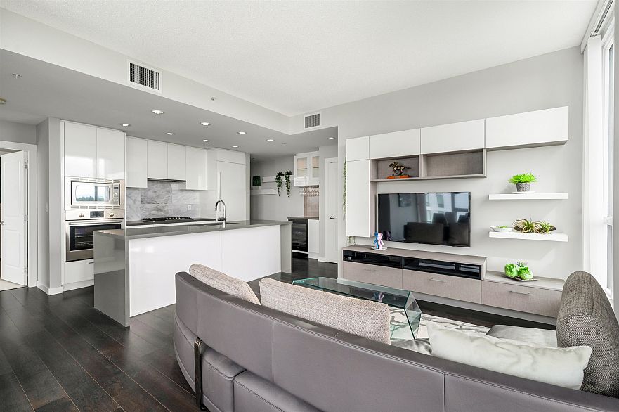 2209 5628 Birney Avenue