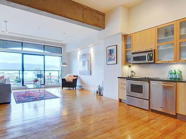 2xx 345 WATER STREET, Vancouver BC V6B 1B8