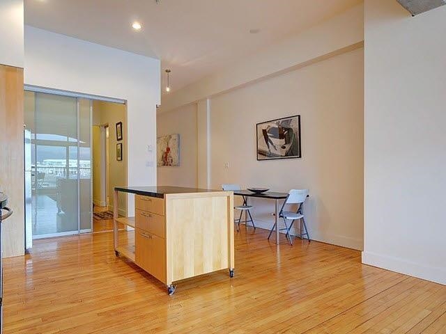 2xx 345 WATER STREET, Vancouver BC V6B 1B8