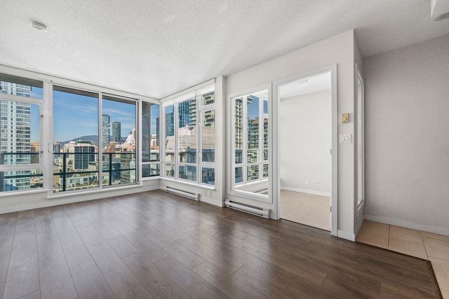 2301 833 Homer Street