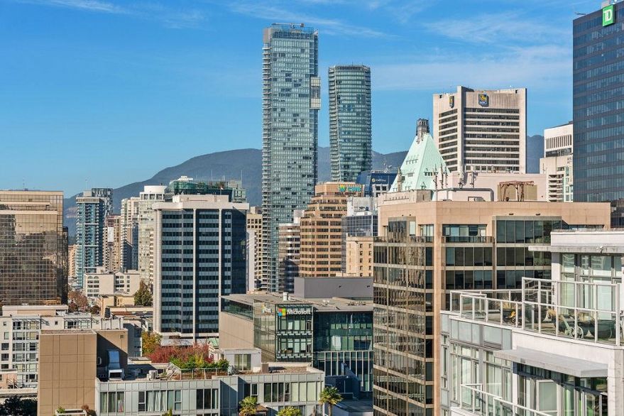 2301 833 Homer Street