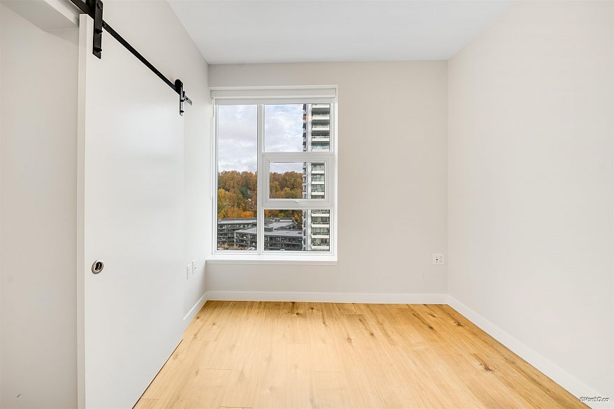 1606 3430 E Kent Avenue