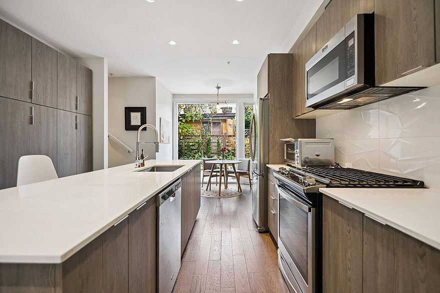 13 531 East 16th Avenue