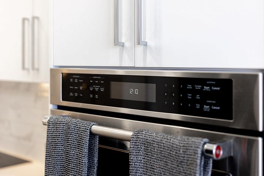 15C 1500 Alberni Street