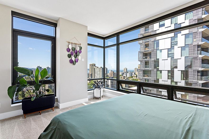 15C 1500 Alberni Street