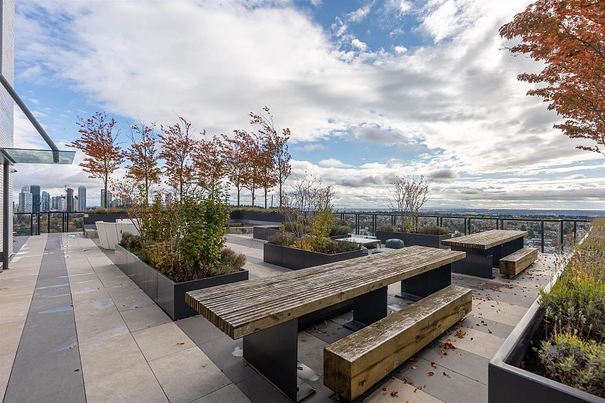 1604 5058 Joyce Street